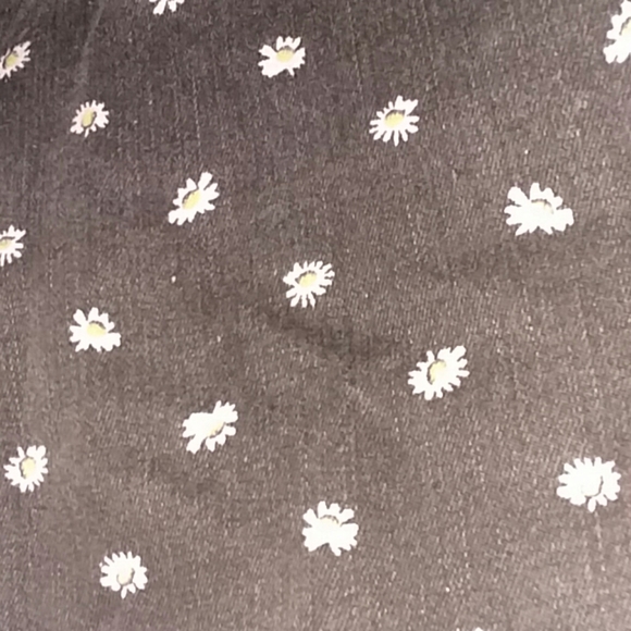 Flower Jeans - Picture 2 of 2